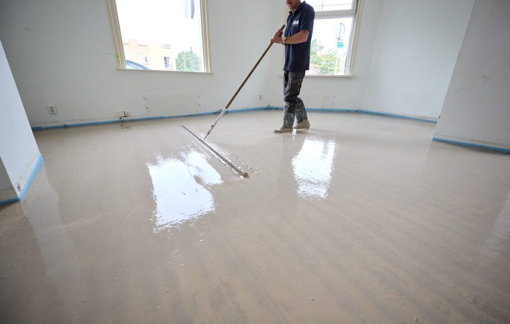 Anhydriet dekvloer op vloerverwarming en schuimbeton - Faber Comfortvloer